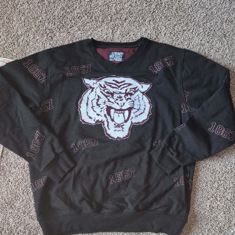 Black Crewneck Sweater
